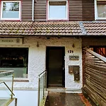 Have-a-nice-stay - Nahe Der U-bahn Nach Hamburg - 1 Minute Entfernt - Baecker & Restaurants 500m - Lidl 800m - Zentrum 1,5km Appartamento