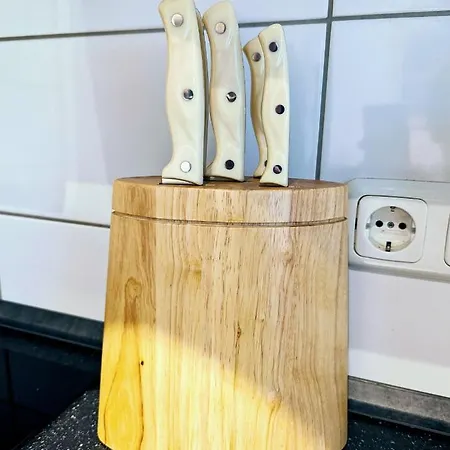 Have-a-nice-stay - Nahe Der U-bahn Nach Hamburg - 1 Minute Entfernt - Bäcker&restaurants 500m - Lidl 800m - Zentrum 1,5km