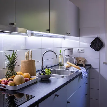 Apartment Have-a-nice-stay - Nahe Der U-bahn Nach Hamburg - 1 Minute Entfernt - Baecker & Restaurants 500m - Lidl 800m - Zentrum 1,5km *
